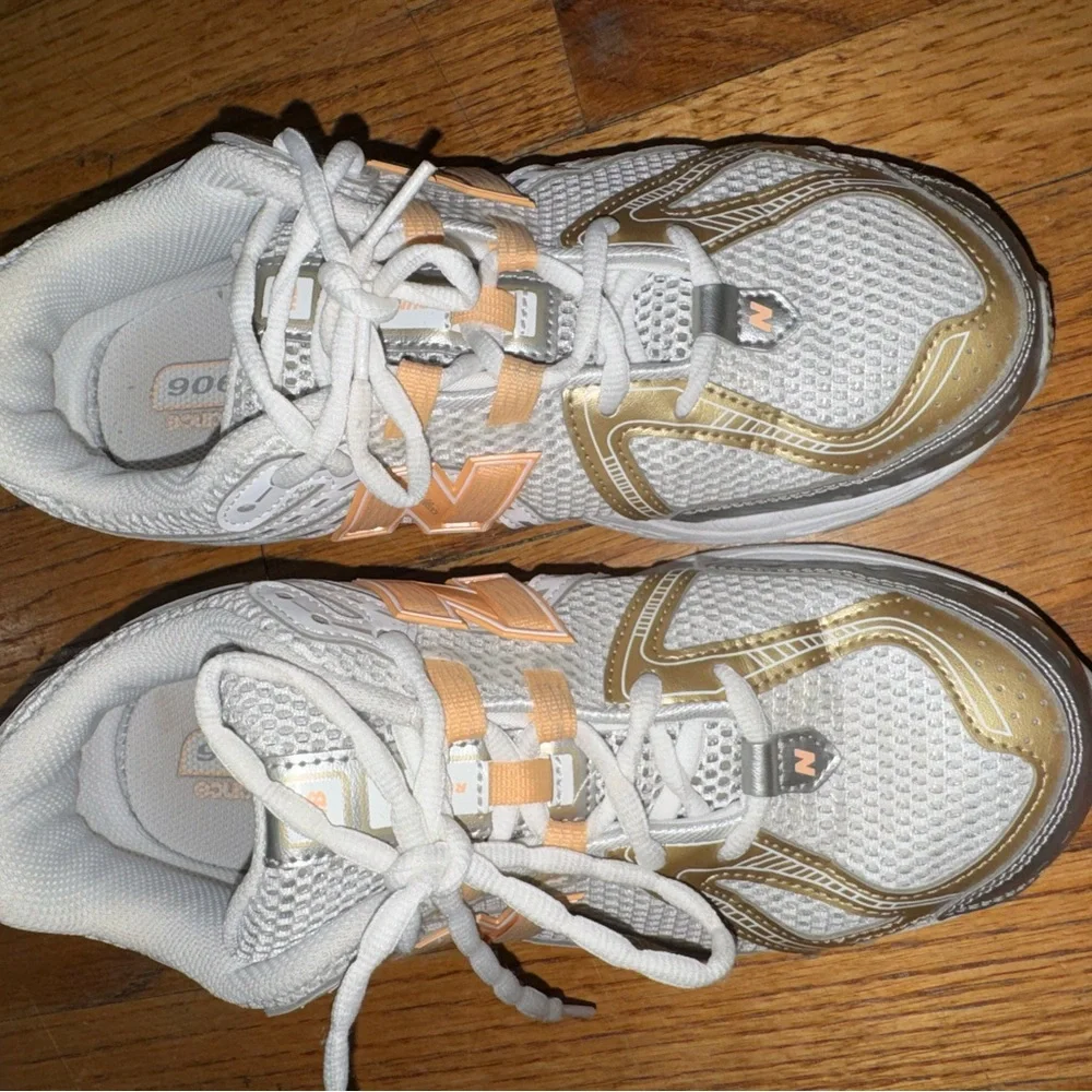 New Balance White, Peach & Silver Mesh Athletic Sneakers - Picture 5 of 6